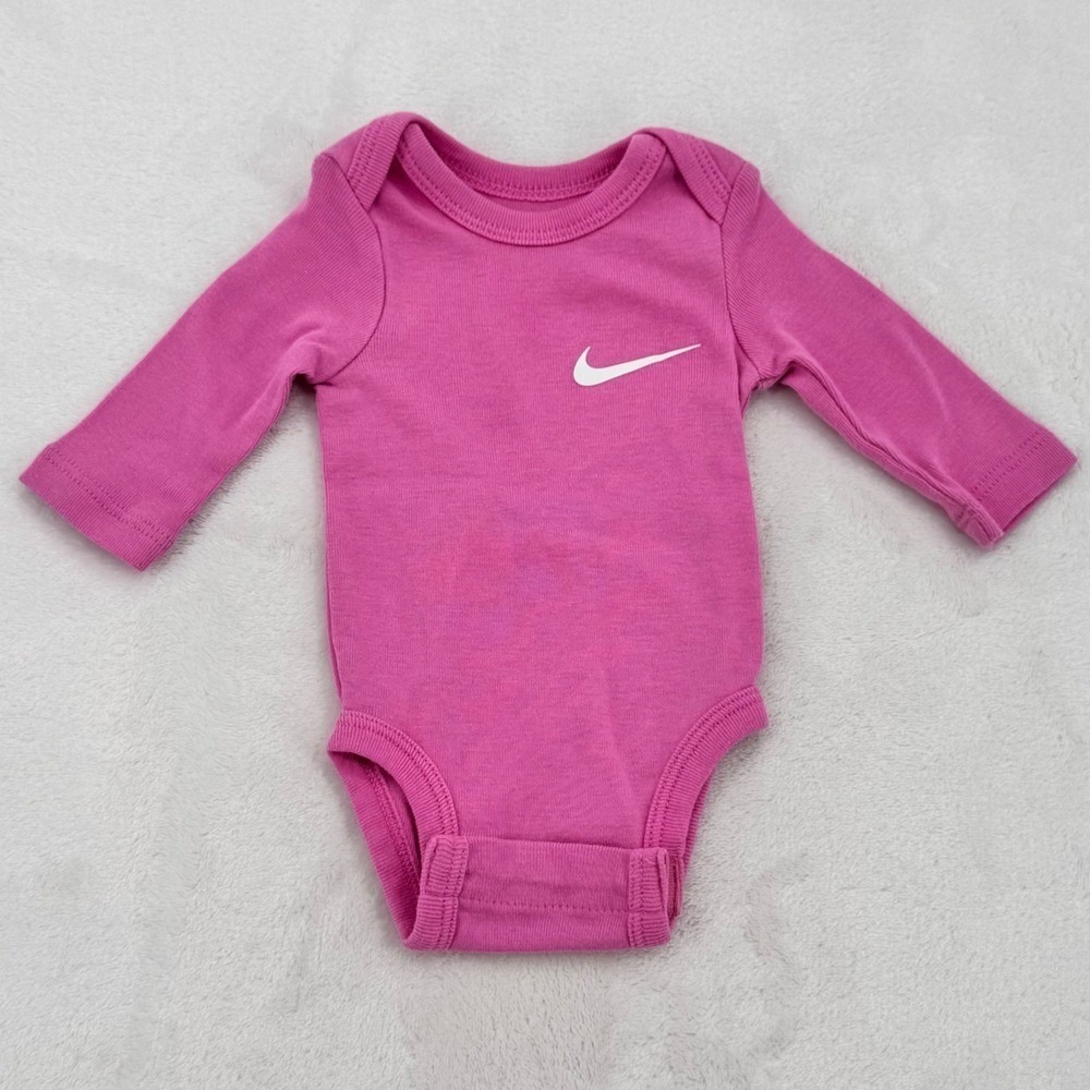Nike Girls Pink Long Sleeve Bodysuit Onesie Baby Size Newborn Cotton Blend NWOT